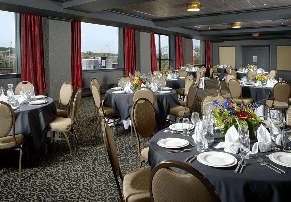 Hotel Julien Dubuque Restaurant bilde