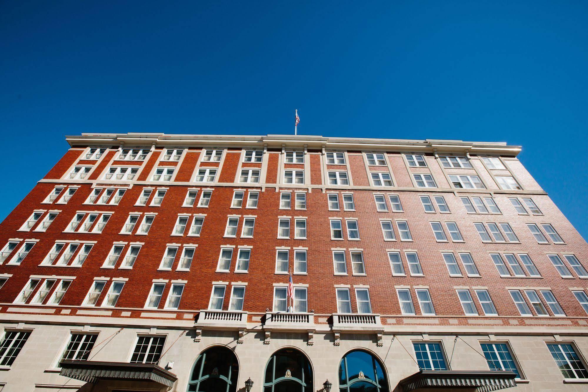 Hotel Julien Dubuque Eksteriør bilde