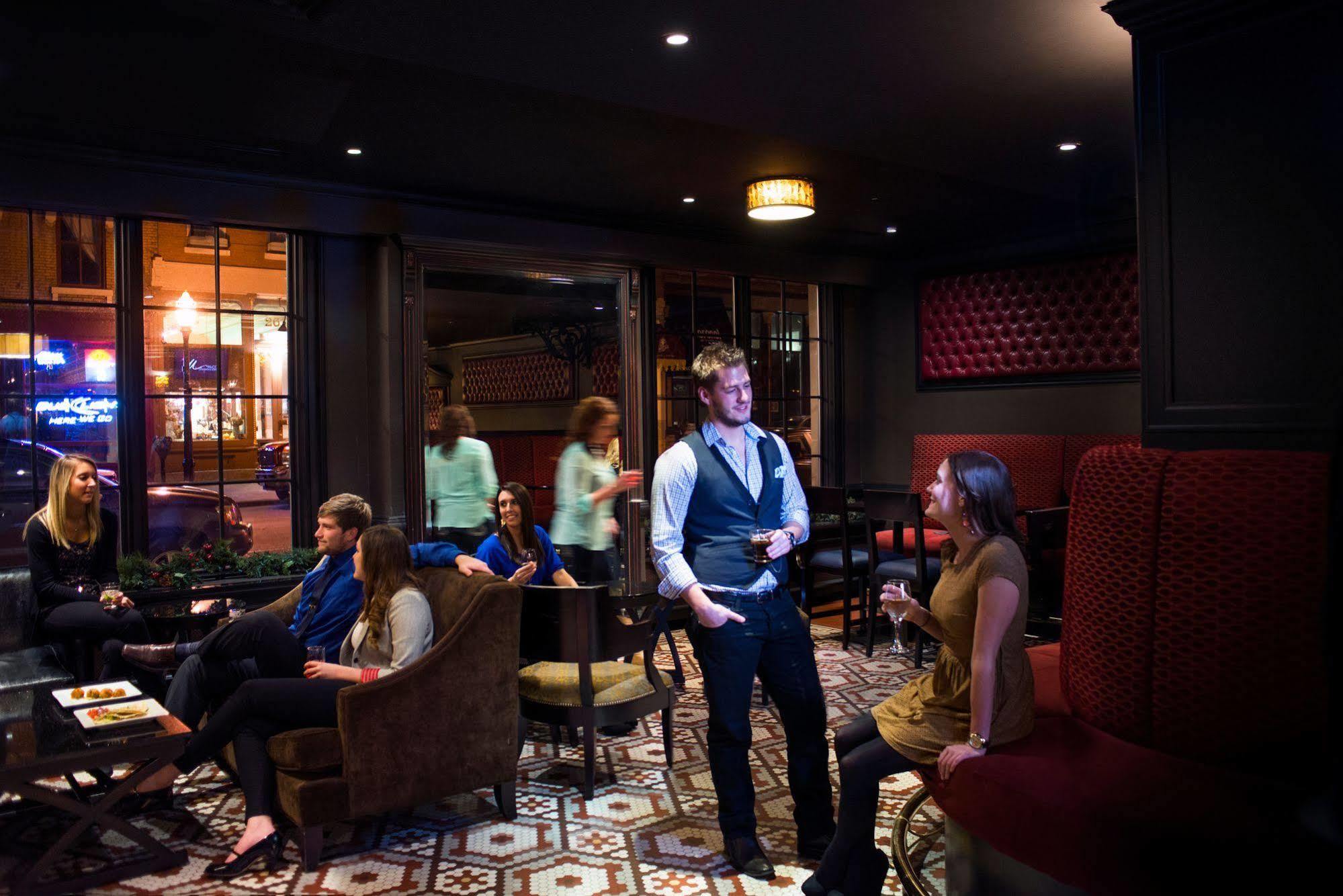 Hotel Julien Dubuque Eksteriør bilde