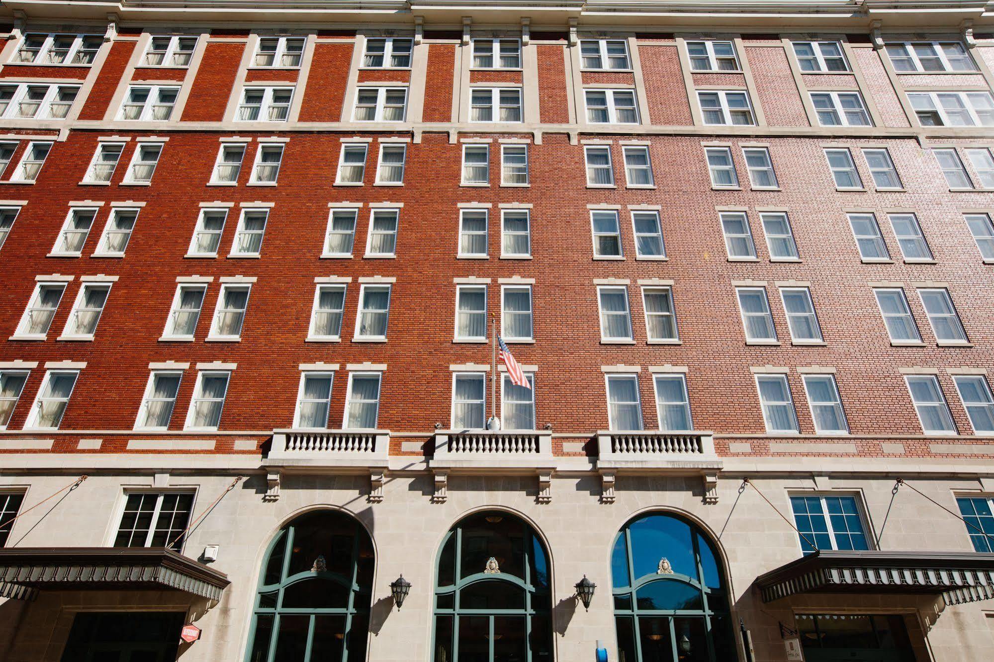 Hotel Julien Dubuque Eksteriør bilde